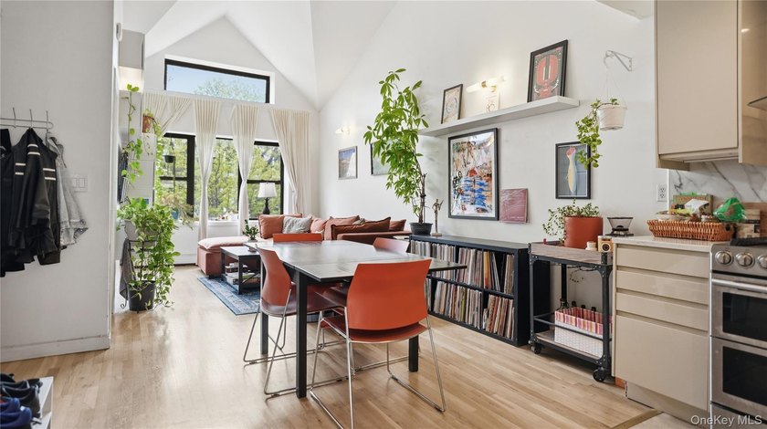 Newly renovated three family home in prime Bushwick, just near - photo 12