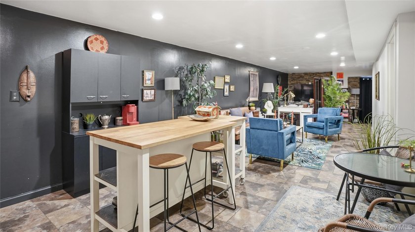 Newly renovated three family home in prime Bushwick, just near - photo 17