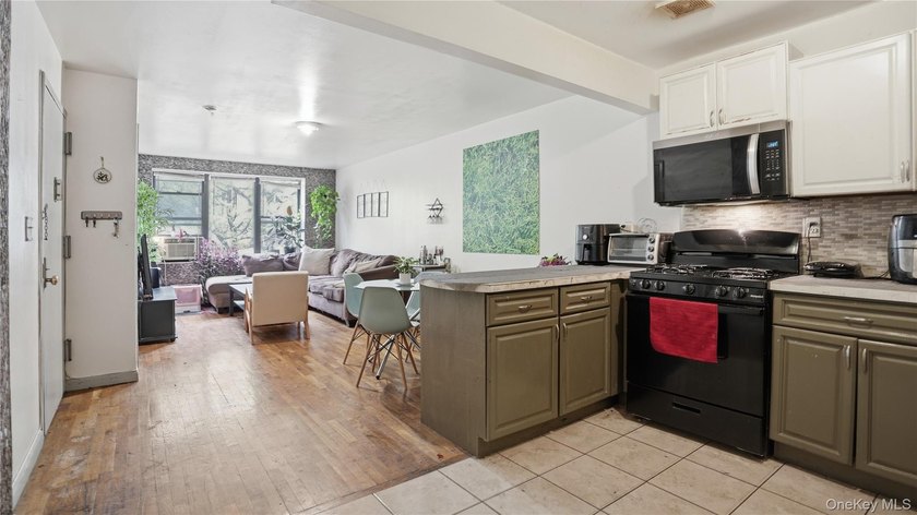 Newly renovated three family home in prime Bushwick, just near - photo 21