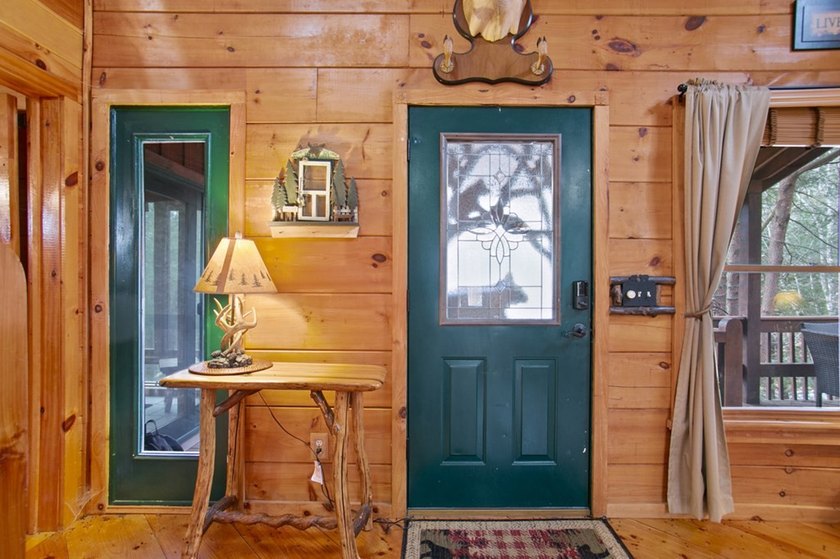 MOTIVATED SELLER! Ready to leave the noise behind? Welcome to - photo 7