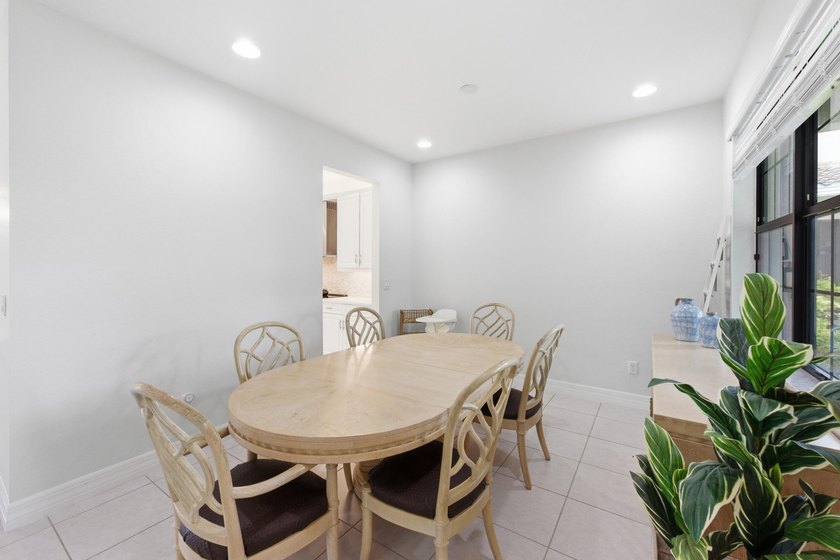 GL Homes Marina Bay Manned gated community . Built in 2021 . A - photo 19