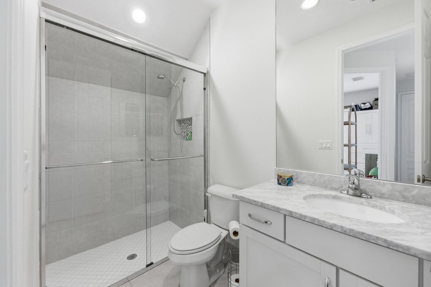 GL Homes Marina Bay Manned gated community . Built in 2021 . A - photo 47