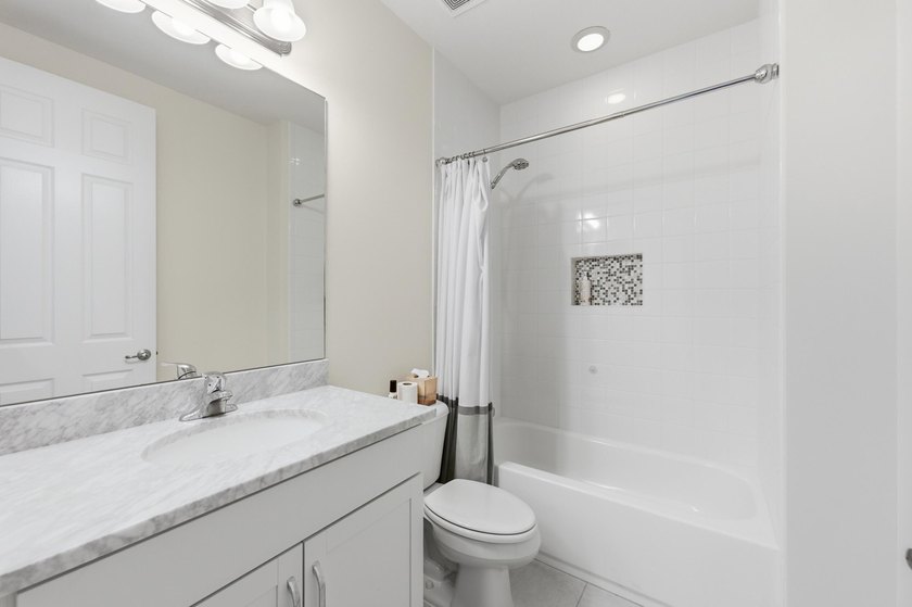 GL Homes Marina Bay Manned gated community . Built in 2021 . A - photo 52