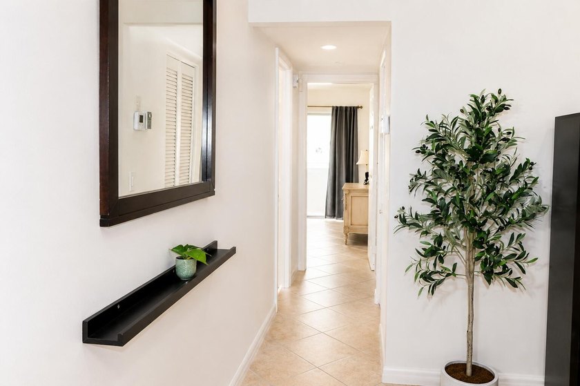Move right into this beautifully updated 2-bedroom, 2-bathroom - photo 7