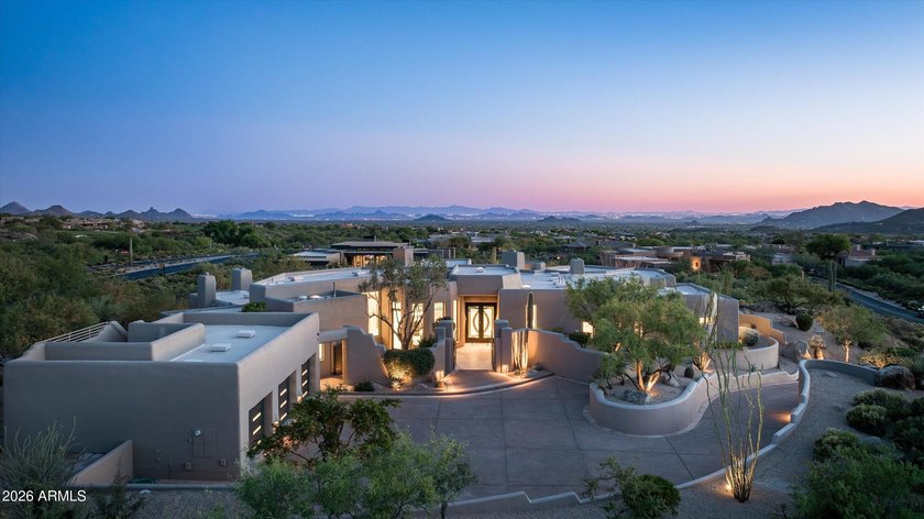 Completely remodeled and thoughtfully reimagined, this 4-bedroom - photo 47