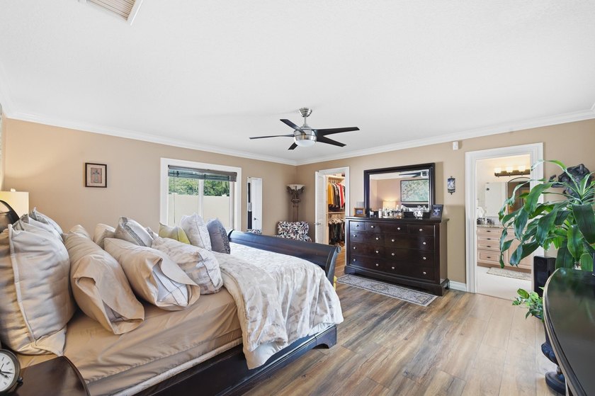 Beautifully maintained three bedroom, two bathroom With option - photo 15