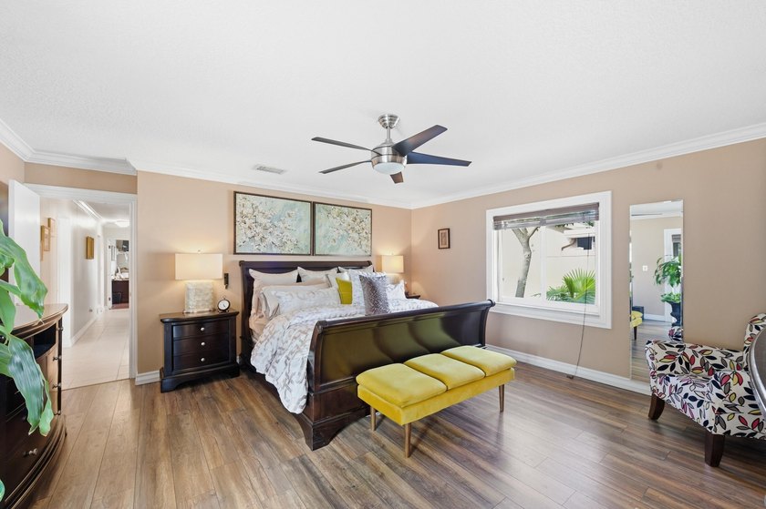 Beautifully maintained three bedroom, two bathroom With option - photo 16