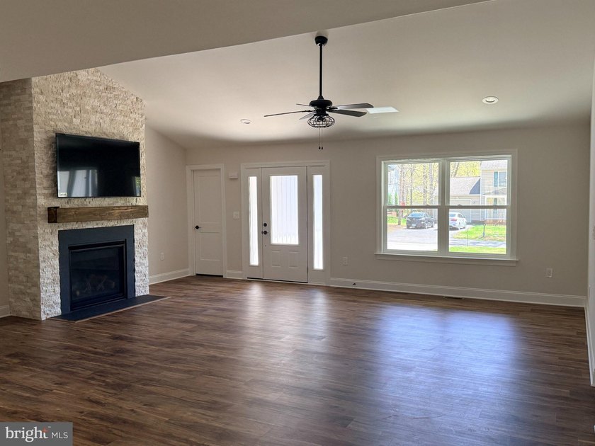 Nestled in the prestigious Lake of the Woods community, this - photo 19