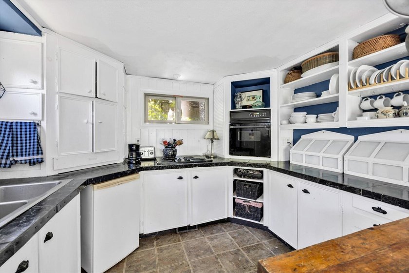 Nestled on a private lane in one of Chatham's most sought after - photo 22