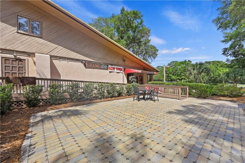 Incredible opportunity to own your own mid-Island restaurant! - photo 26