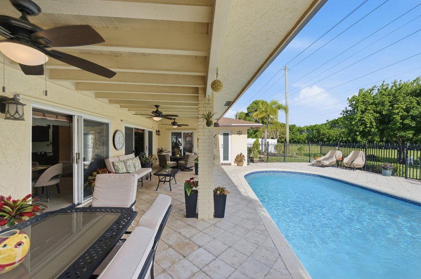 Beautifully maintained three bedroom, two bathroom With option - photo 27
