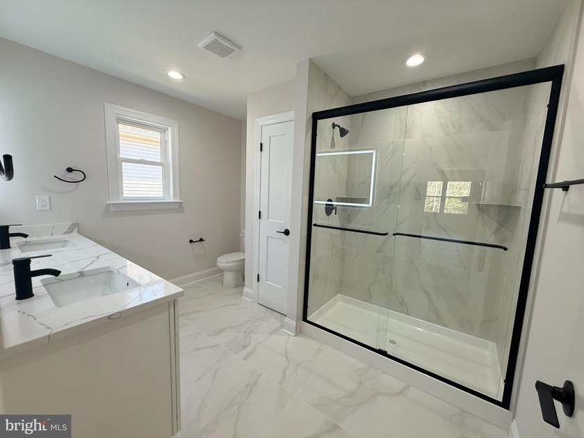Nestled in the prestigious Lake of the Woods community, this - photo 31
