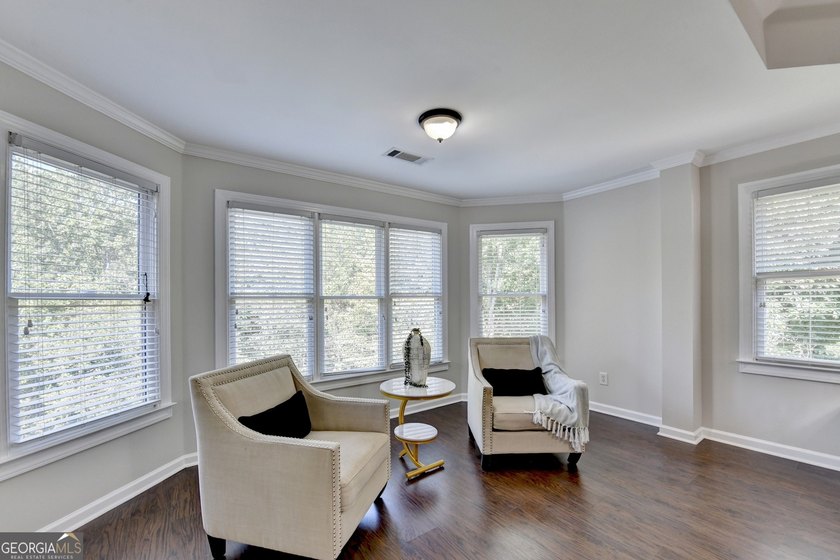 PRICE TO SELL!!! Welcome to this stunning 5-bedroom, 5 full bath - photo 40