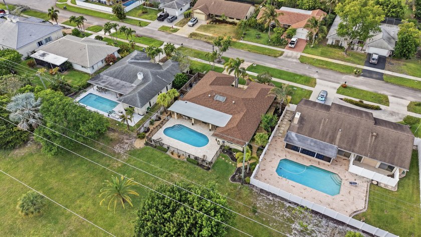 Beautifully maintained three bedroom, two bathroom With option - photo 43