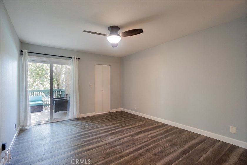 Positioned within the lush, gated enclave of Stoneybrook Villas - photo 11