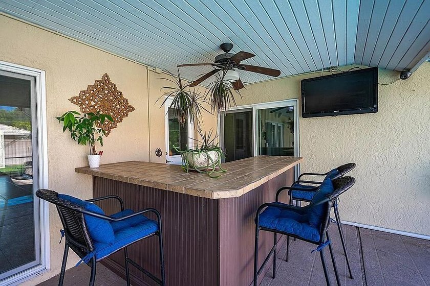 Welcome to 22373 Ensenada Way a spacious and beautifully - photo 19