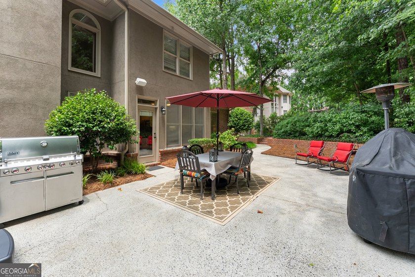 Captivating Remodeled European Retreat in Polo Golf &amp; Country - photo 23