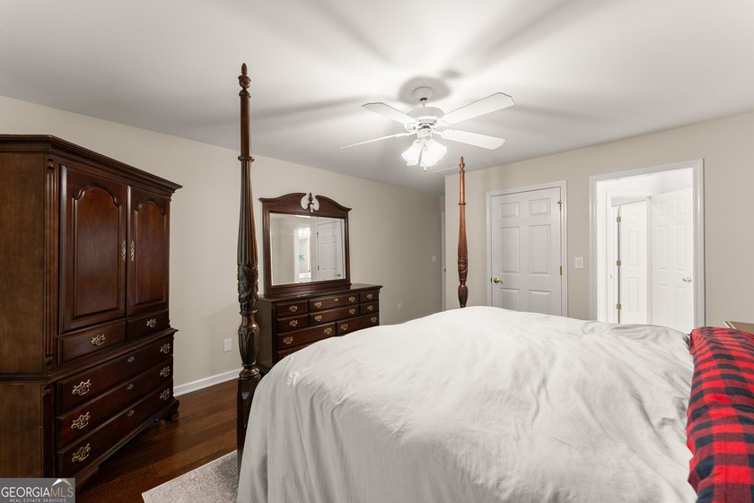 Captivating Remodeled European Retreat in Polo Golf &amp; Country - photo 34