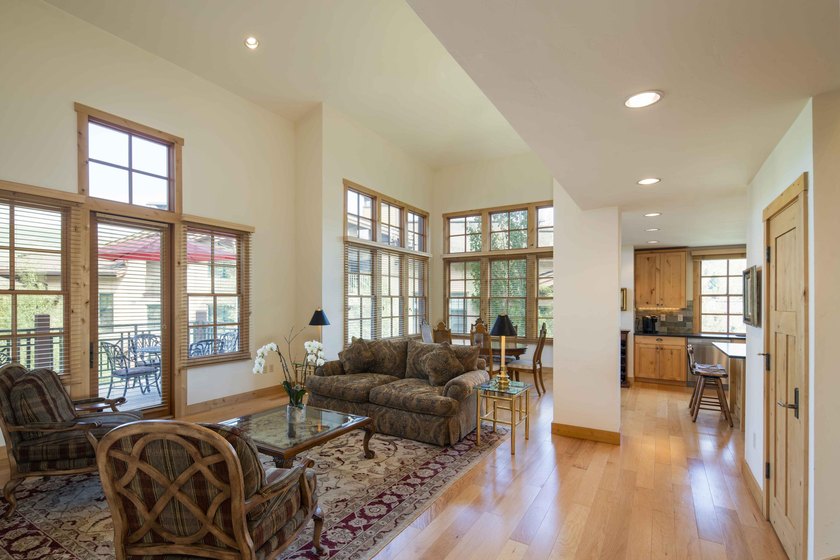 Sun Valley living at its best! This two-story Elkhorn Springs - photo 7