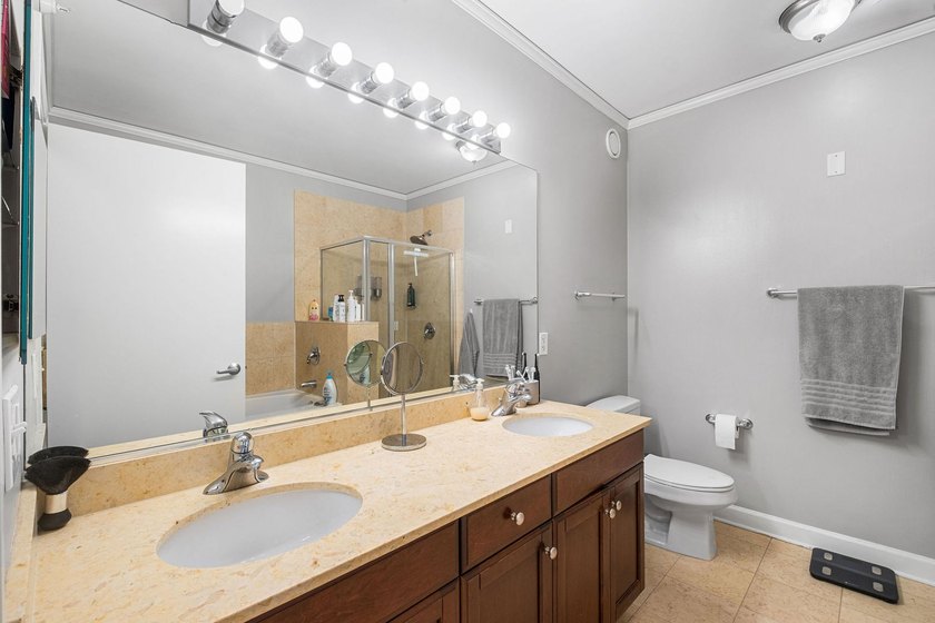 Experience sophisticated city living in this spacious 2 bedroom - photo 11