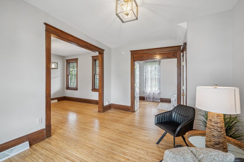 Own a piece of Northeast Minneapolis history. This meticulously - photo 3