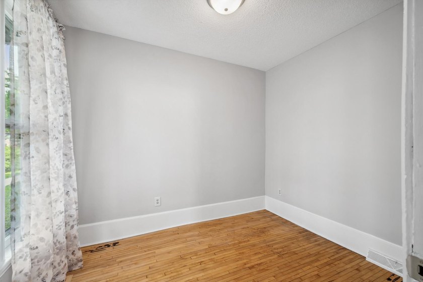 Own a piece of Northeast Minneapolis history. This meticulously - photo 9