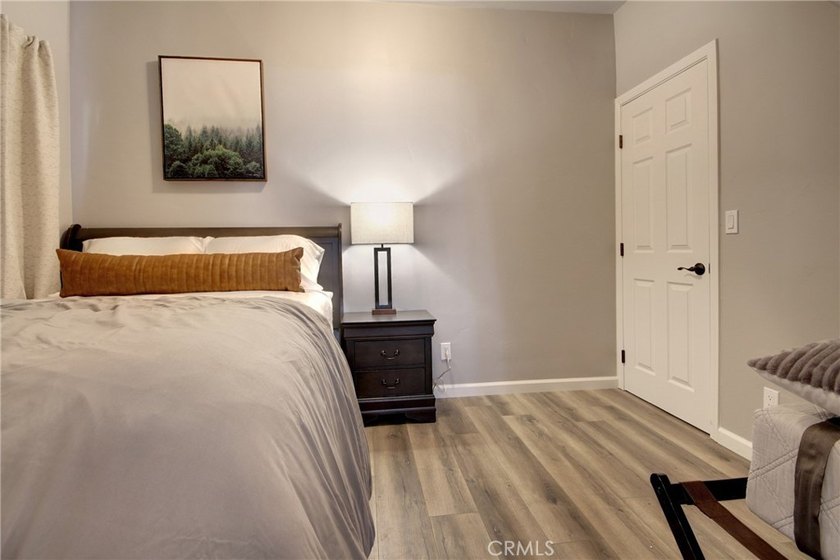 745 Eureka Dr - photo 11