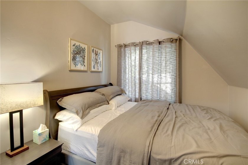 745 Eureka Dr - photo 12