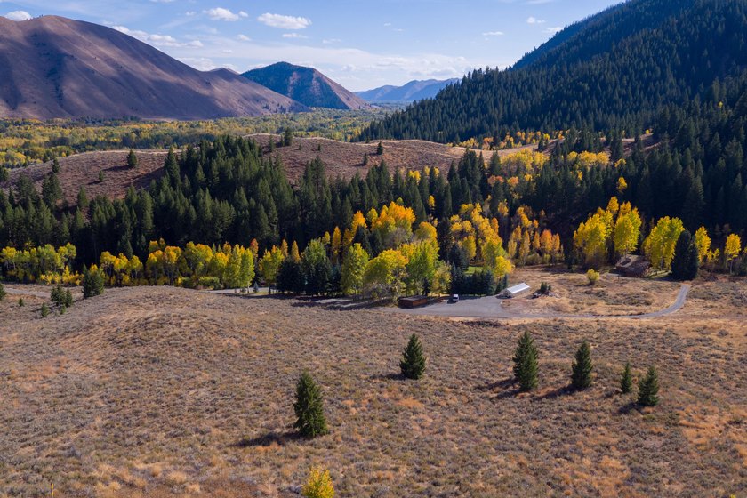 A true legacy estate with 33.45 pristine acres in the heart of - photo 4