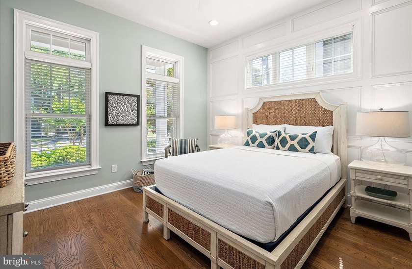 Perfectly positioned in the heart of highly sought-after South - photo 33