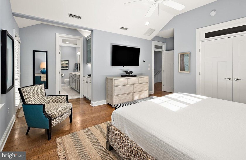 Perfectly positioned in the heart of highly sought-after South - photo 41
