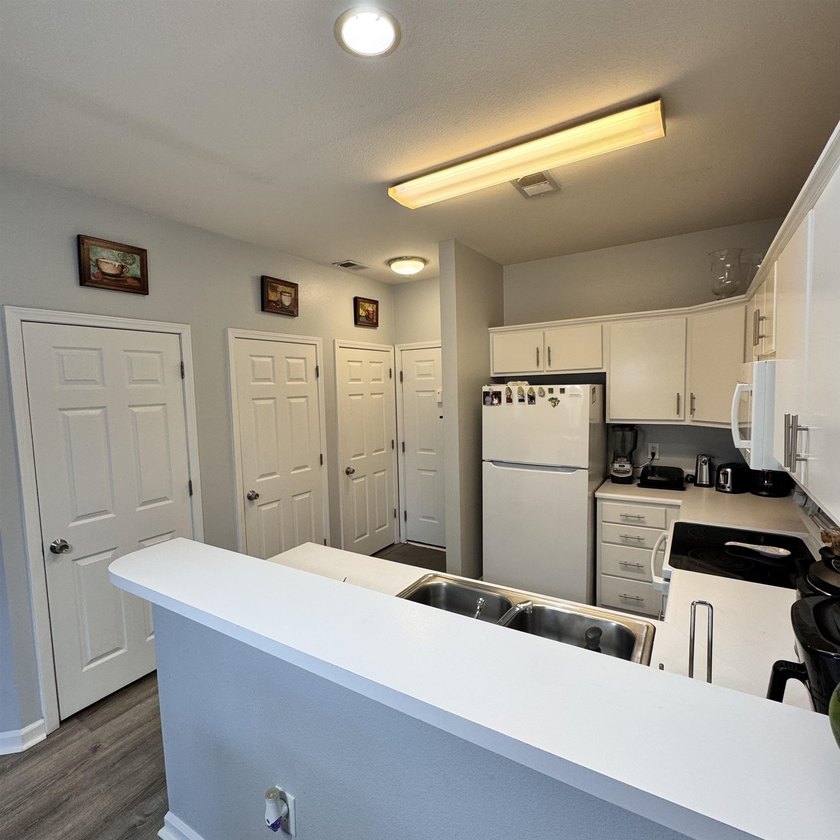 Rare Gem!!!!!!Short and Long-term rent, and RB&amp;B at The Fairway - photo 11