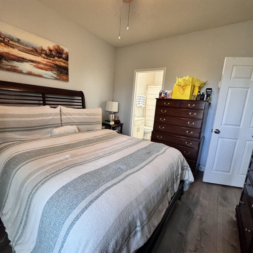 Rare Gem!!!!!!Short and Long-term rent, and RB&amp;B at The Fairway - photo 16