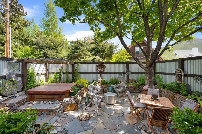 An iconic residence in downtown Ketchum, 100 N Leadville offers - photo 4