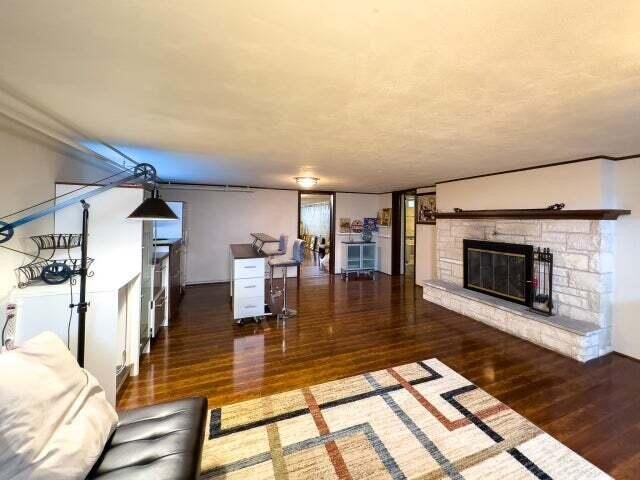 Welcome to this exceptional 3-bed, 3-bath ranch inspired by - photo 19