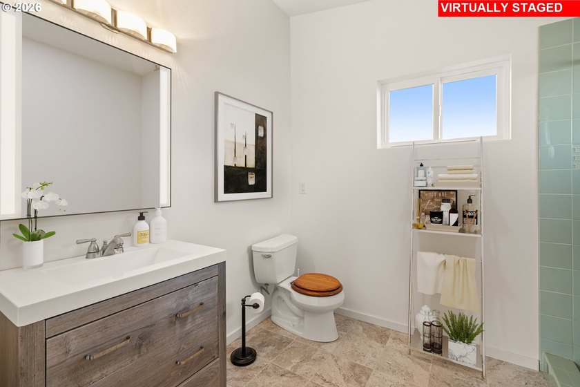 Completely Reimagined Coastal Retreat with Ocean - photo 20