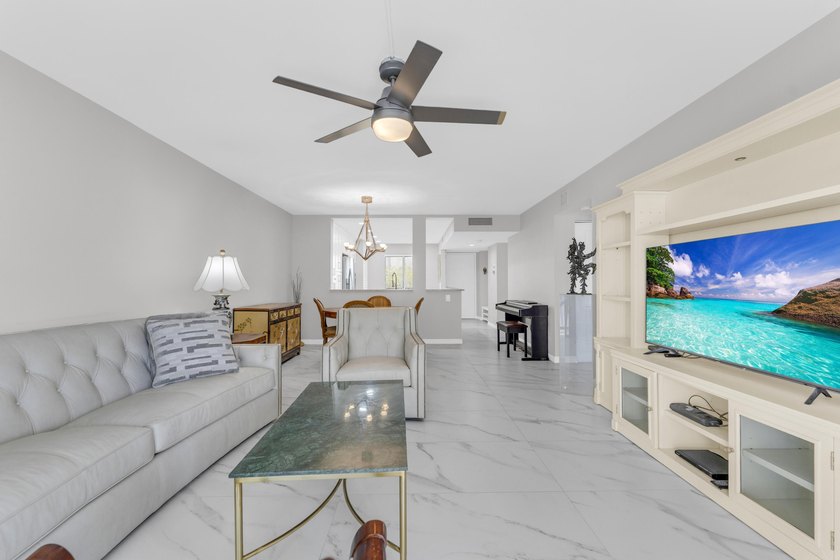 Stunning condo with pond and lake view. Enter to this beautifull - photo 21