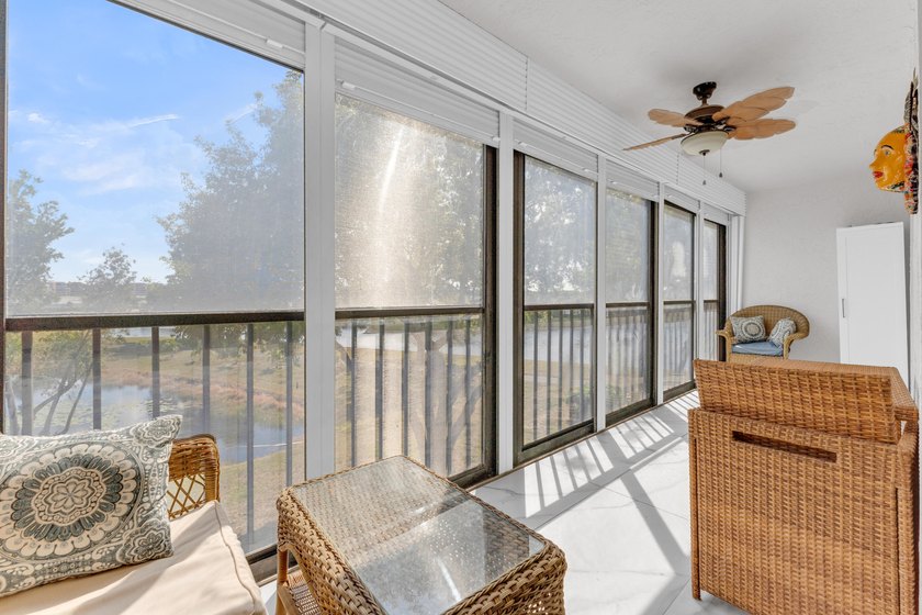 Stunning condo with pond and lake view. Enter to this beautifull - photo 41