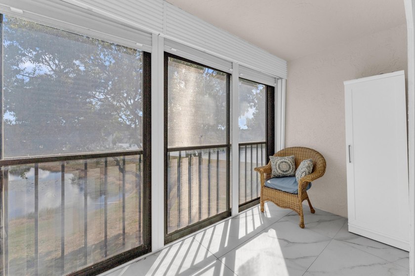 Stunning condo with pond and lake view. Enter to this beautifull - photo 43