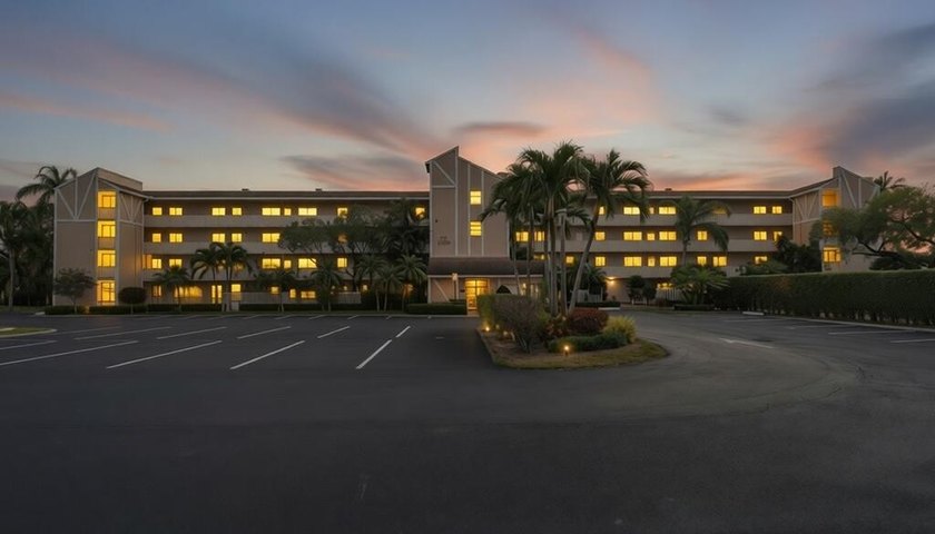 Stunning condo with pond and lake view. Enter to this beautifull - photo 46