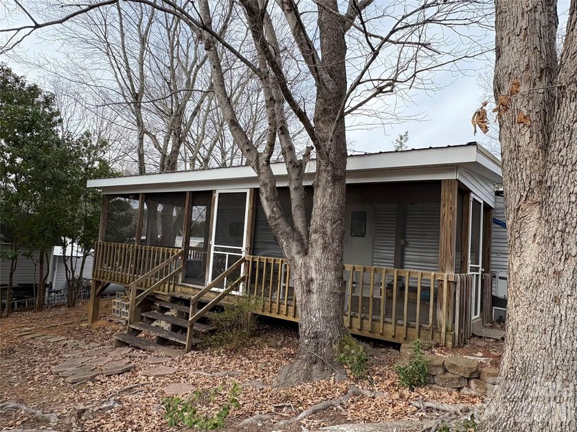 Back on the market and ready for summer at Badin Lake! Whether - photo 4