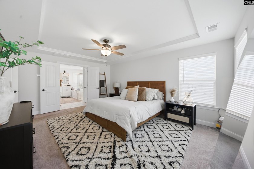 This Blythewood beauty in Autumn Pond is giving move-in ready - photo 13