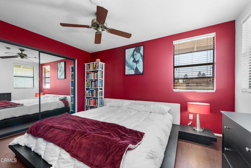 Charming La Ventana Townhome! Beautifully Maintained 3 Bedroom - photo 13
