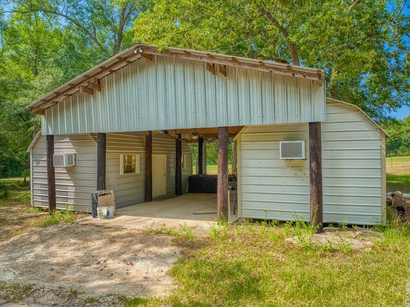 Luxury country living meets East Texas charm on this stunning 14 - photo 26