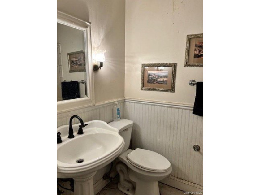 Commercially Zoned Prime Investment Opportunity in the Heart of - photo 17