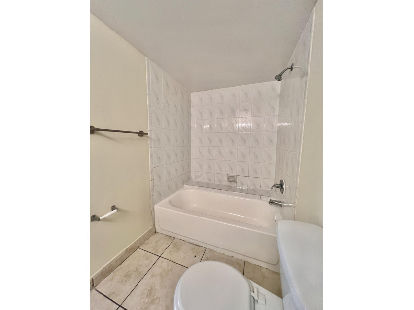 FOR SALE- 1bed 1Bath fourth floor condo. Unit rented until - photo 9