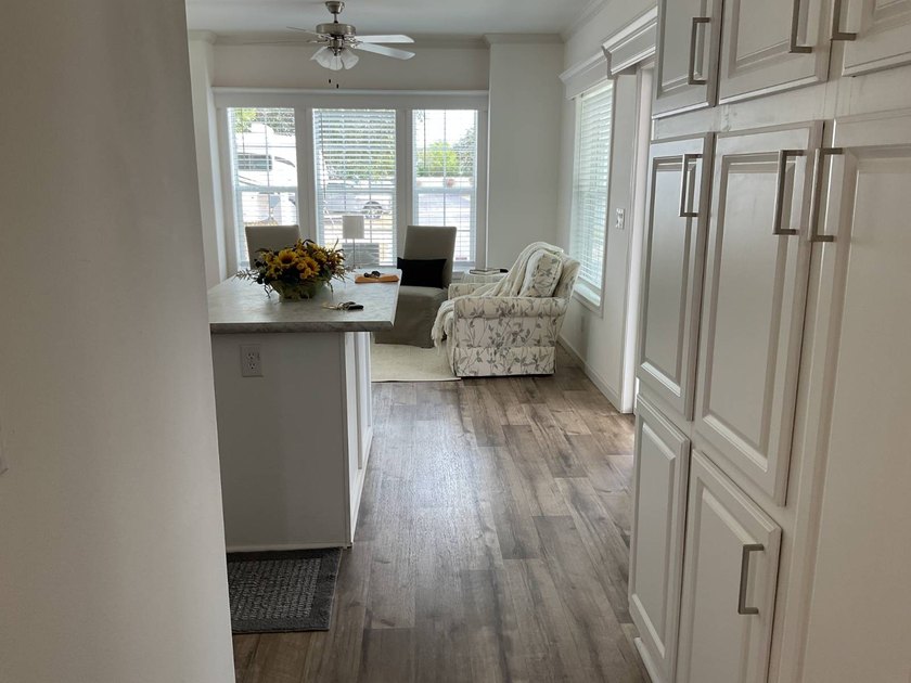 Welcome to this stunning 2023 Manufactured home located in - photo 11