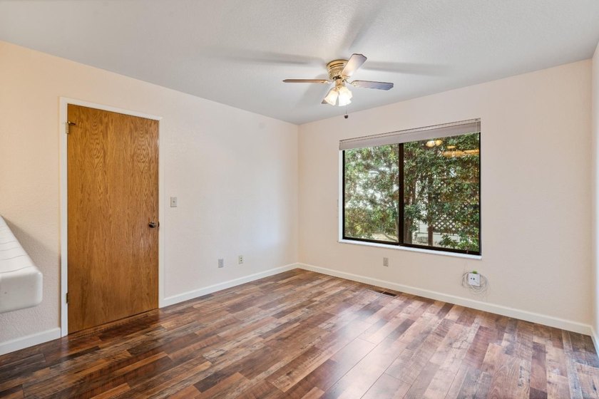 Rare, single story *Bluff* townhouse with incredible Southside - photo 12