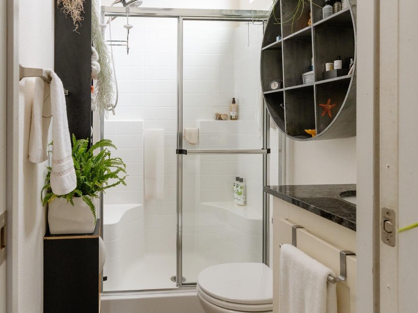 Where else can you buy a sweet, bright home that was built in - photo 4