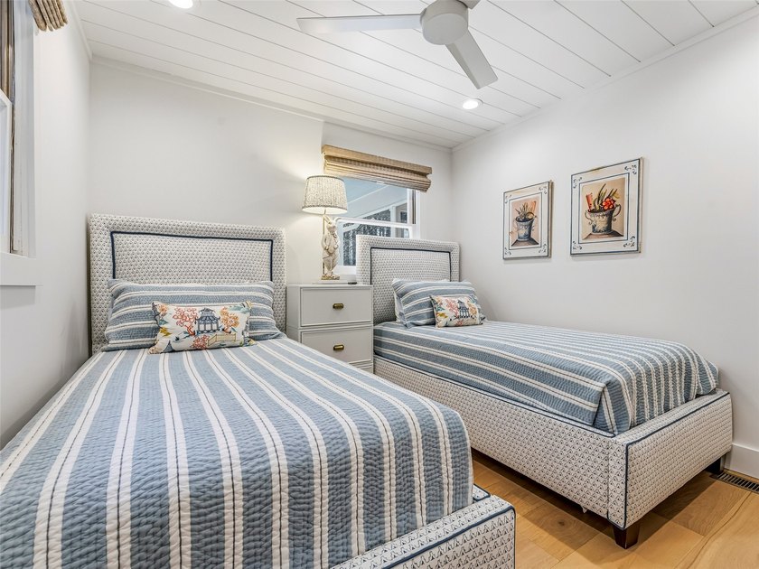 Modern Mountain Charm in Lake Toxaway Estates Experience - photo 30